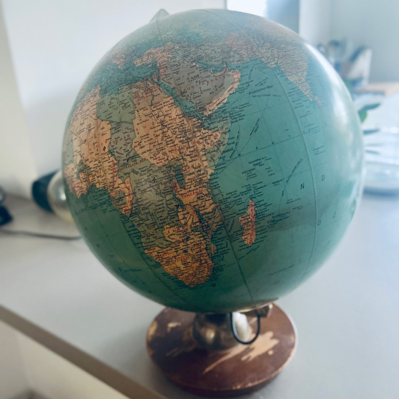 Globe / Globus, JRO-Verlag München, Germany, 1950s