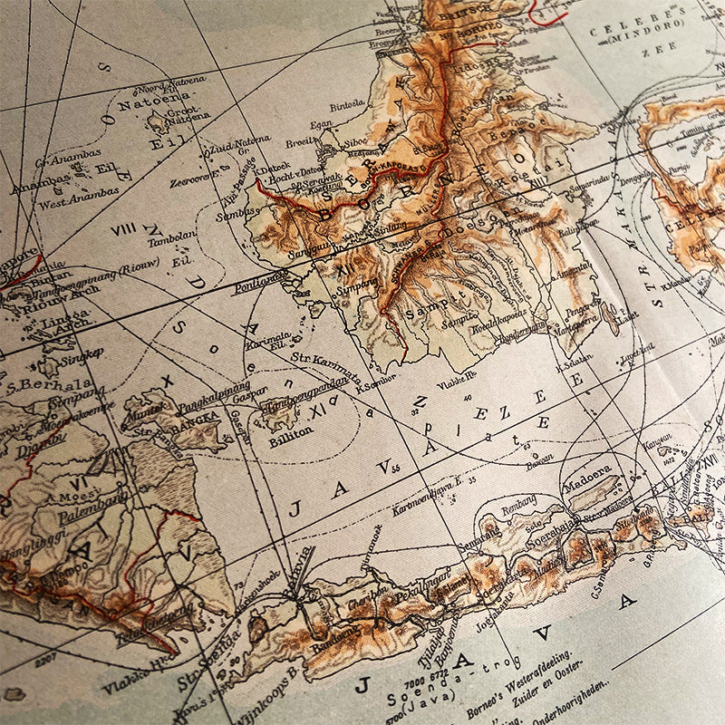 Map, Insulinde, Moluccas, Lesser Sunda Islands – Dutch East Indies / Indonesia, J.B. Wolters – Groningen, The Netherlands, 1927