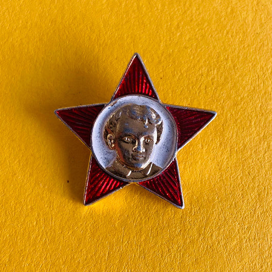 Little Octobrist pin / badge, USSR, 1980s
