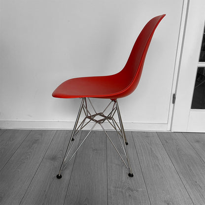 Poppy Red vintage Vitra, Charles and Ray Eames, DSR Plastic Chair, USA / Germany, 2008