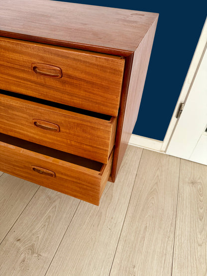 Cabinet / Chest of drawers / Commode, teak wood, Scandinavian, 1960