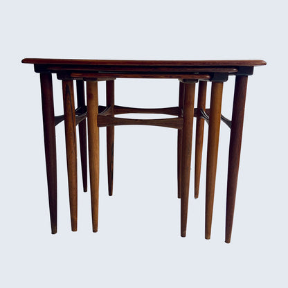 Kai Kristiansen Nesting Tables (Mimiset), teak wood (set of 3), Denmark, 1960s