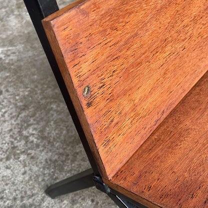 Mid-Century modern Pilastro side table, lectern / magazine rack, The Netherlands / Dutch, 1960s