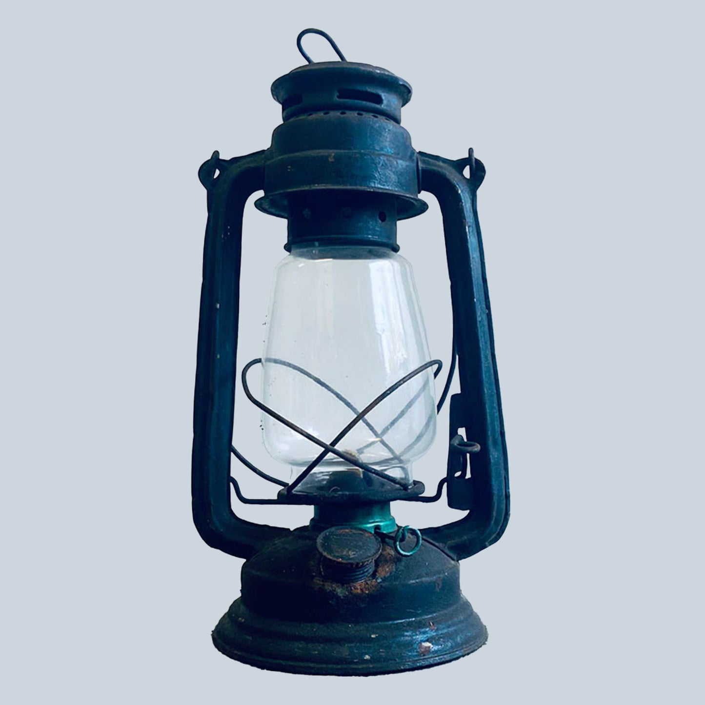 Vintage Eagle petrol lamp, black
