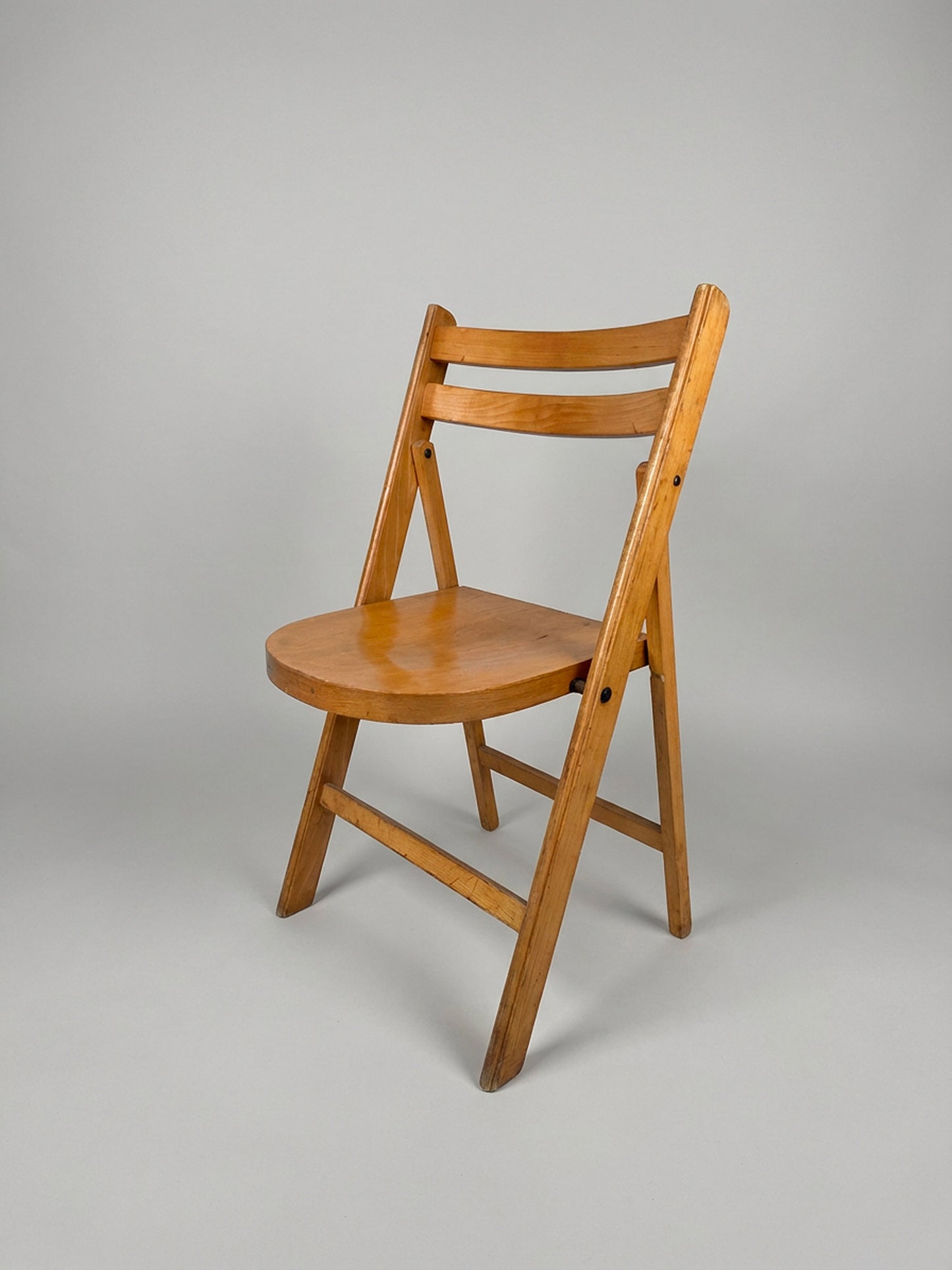 Beechwood folding chair, Poland, 1960