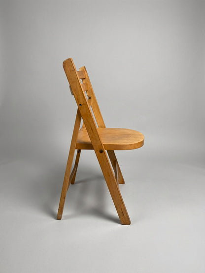 Beechwood folding chair, Poland, 1960