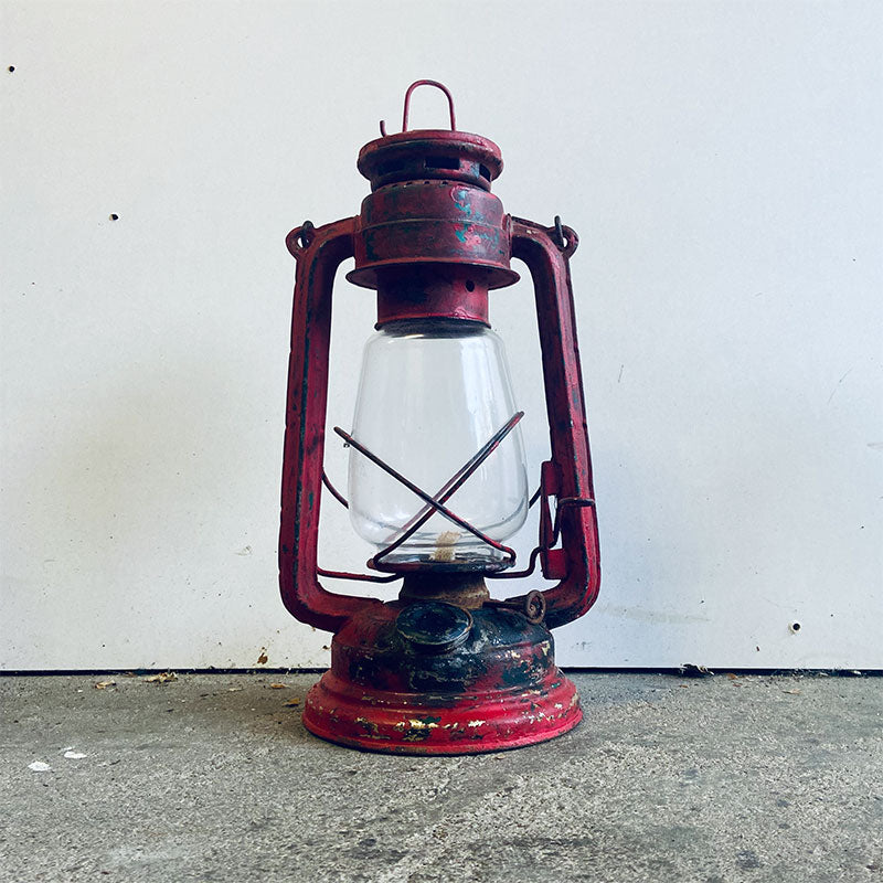 Vintage Eagle petrol lamp, iron red