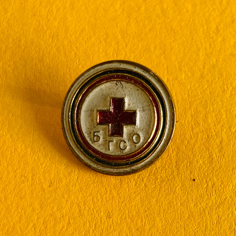 Red Cross (BGSO / БГСО) enamel pin, Bulgarian SSR, 1950s