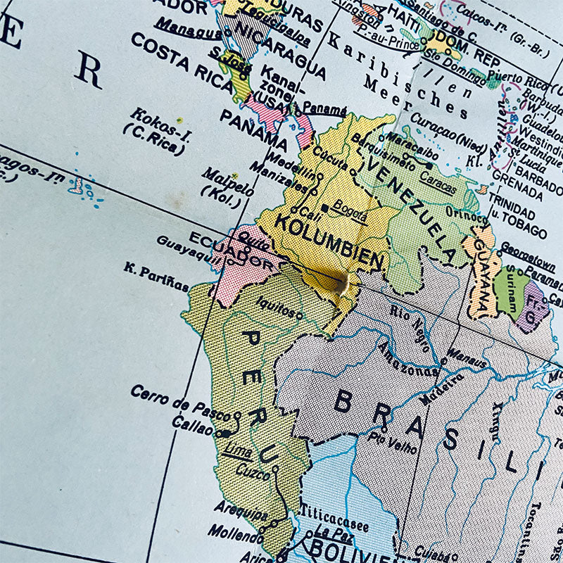 World map, school map 1:30000000, Germany, 1980s